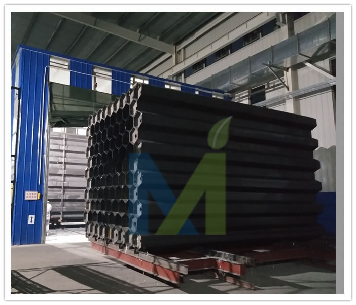 ���ڽM�b�е�늳��F��ꖘO����