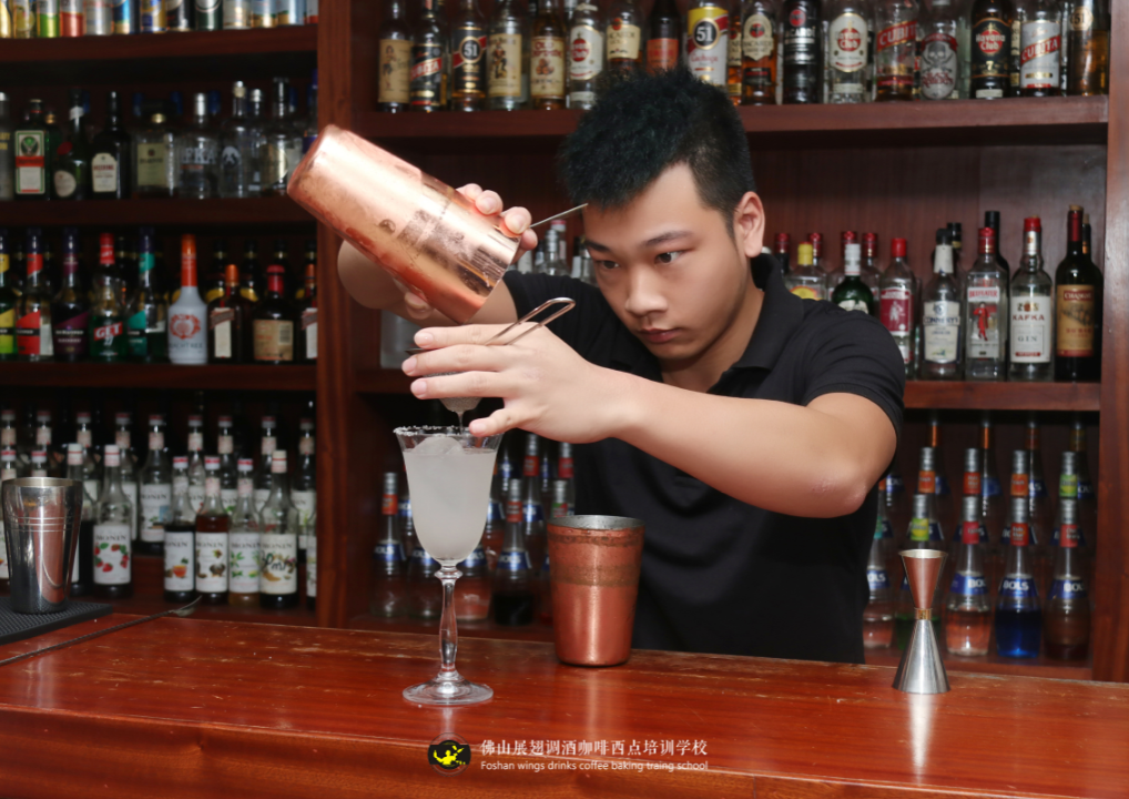 學(xué)歷低學(xué)調(diào)酒行嗎？